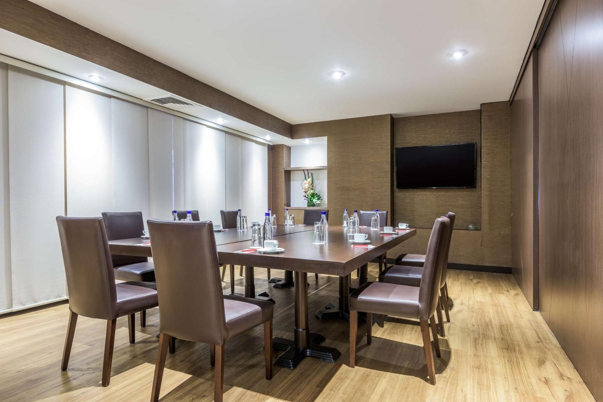 فندق إن إتش كولكشن رويال أندينو بوغوتا المظهر الخارجي الصورة Meeting room