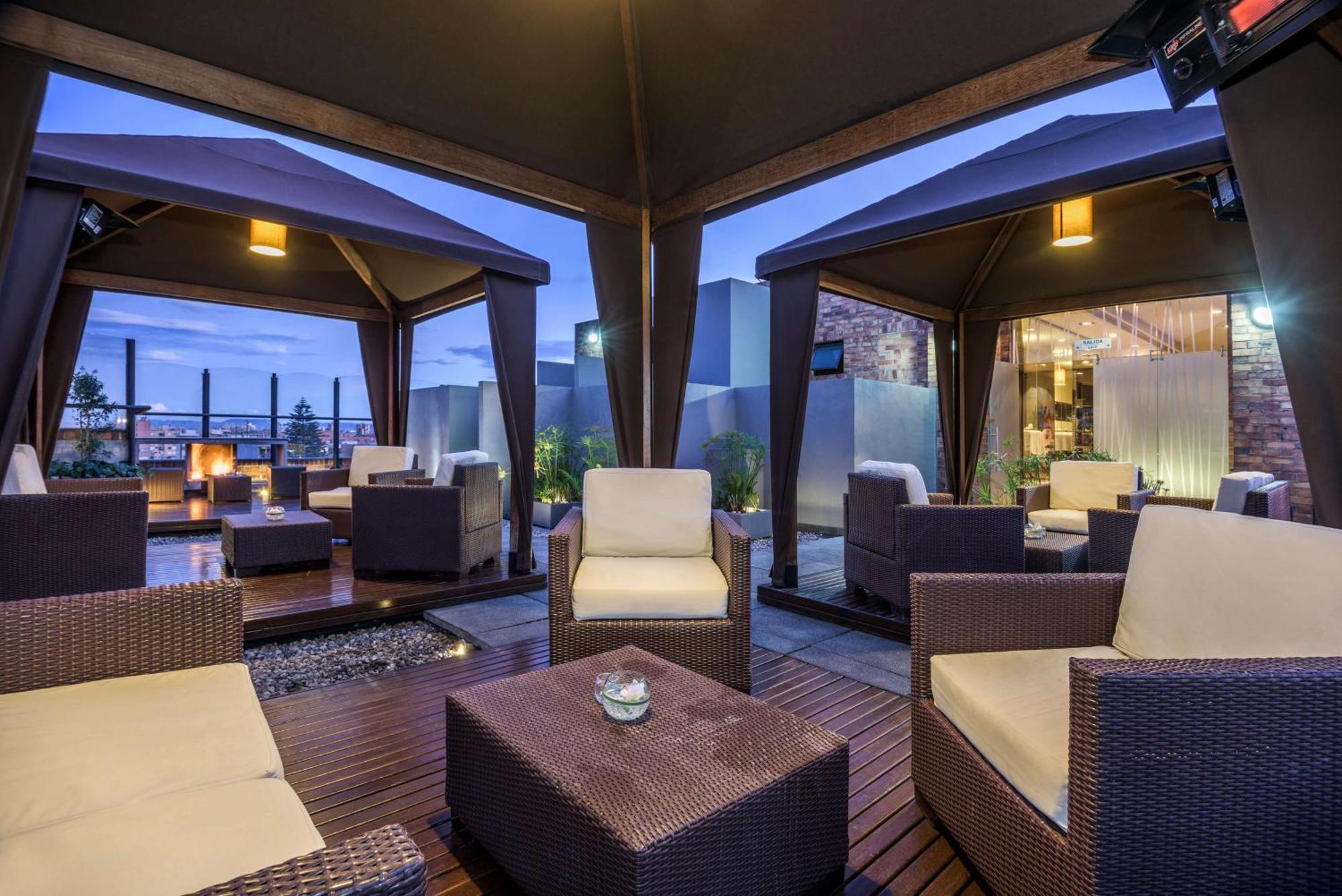 فندق إن إتش كولكشن رويال أندينو بوغوتا المظهر الخارجي الصورة Sky Bar