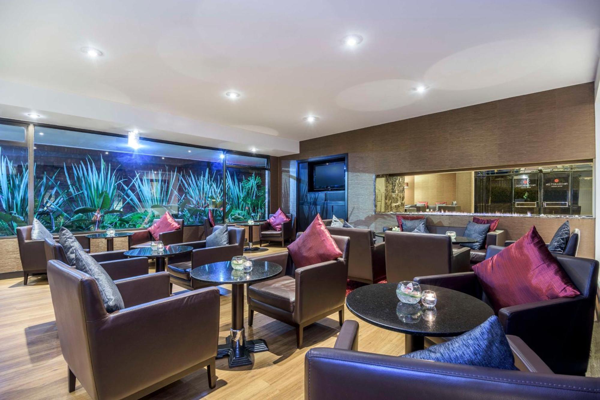 فندق إن إتش كولكشن رويال أندينو بوغوتا المظهر الخارجي الصورة The lounge at the airport